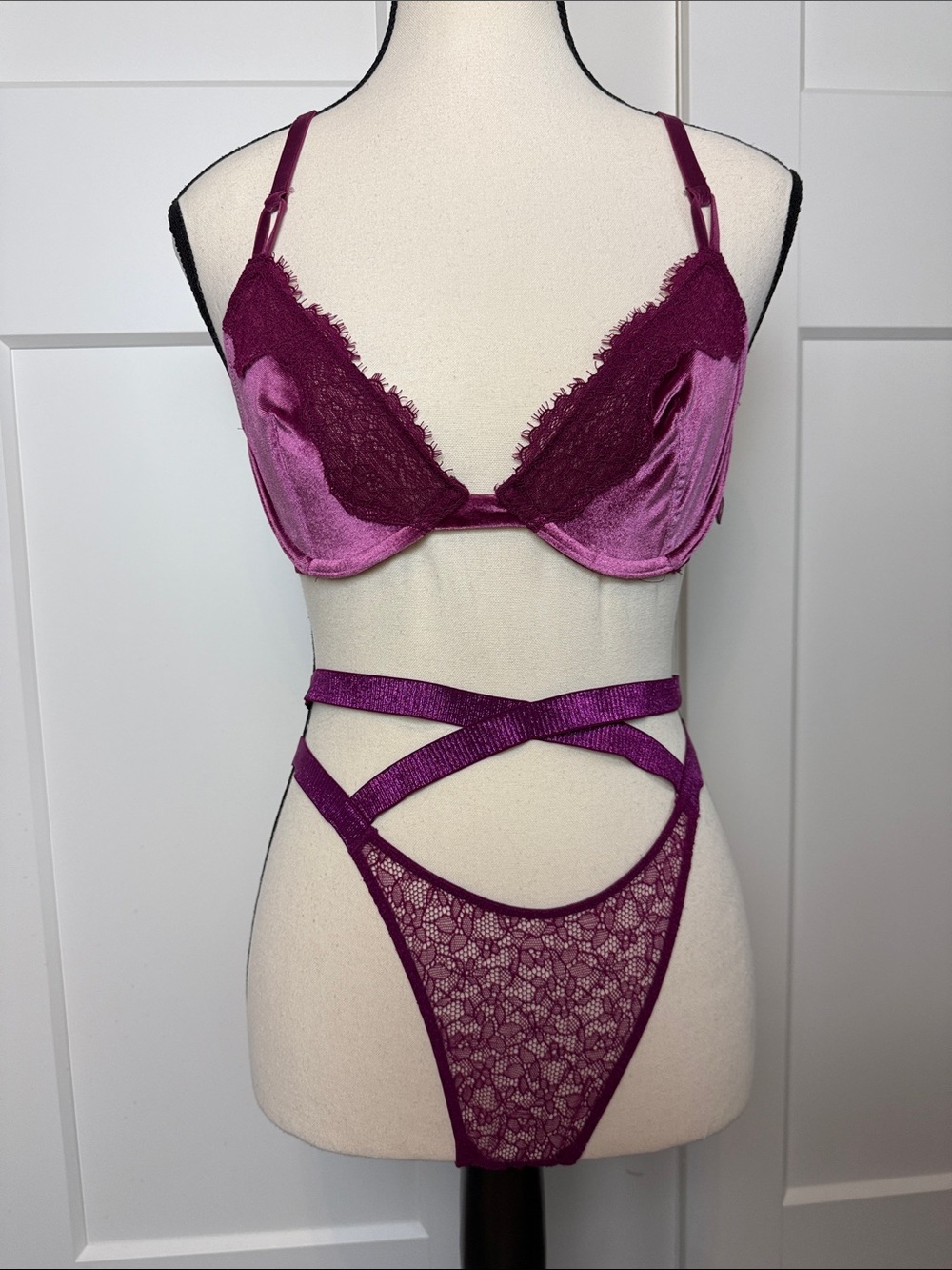 Victoria Secret panty set lace mesh hot pink velour Y2K sparkly crushed velvet